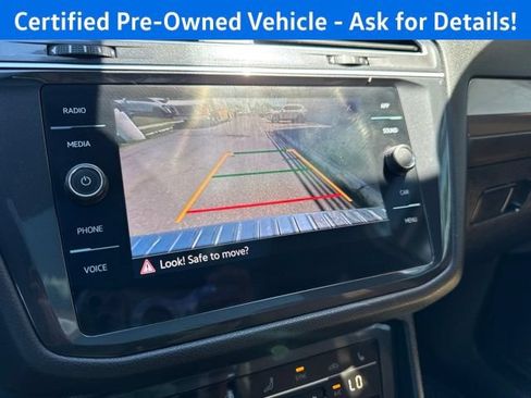 Certified 2023 Volkswagen Tiguan SE w/ Panoramic Sunroof Package AWD/4WD image 14