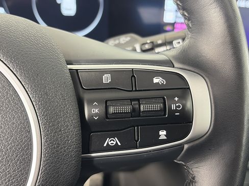 Certified 2024 Kia Sportage X-Pro AWD/4WD image 9