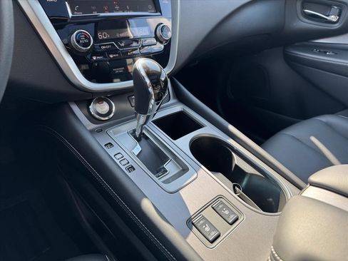 Used 2024 Nissan Murano SL image 20