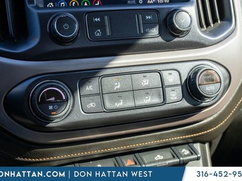 Used 2022 GMC Canyon AT4 image 10