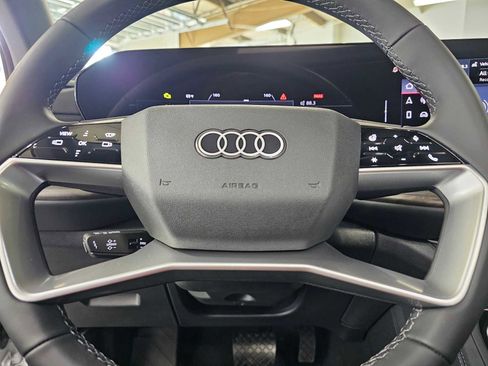 New 2025 Audi Q5 Premium Plus image 22