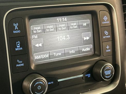 Used 2021 RAM 1500 Classic SLT AWD/4WD image 20
