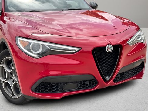 Used 2021 Alfa Romeo Stelvio Sprint w/ Nero Edizione AWD/4WD image 25