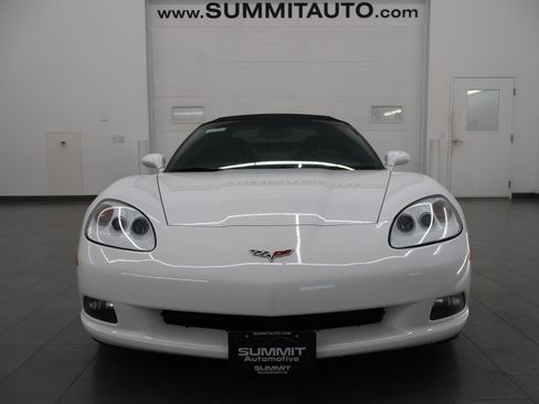 Used 2007 Chevrolet Corvette Convertible w/ Preferred Equipment Group RWD image 19