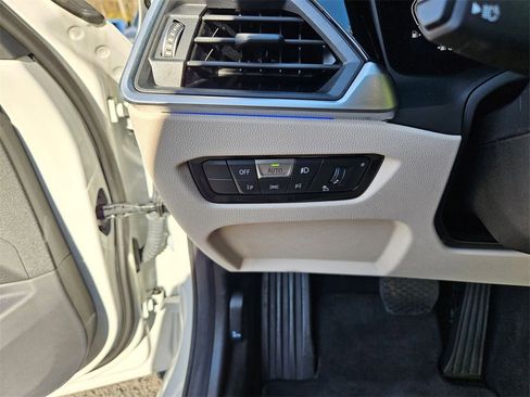 Certified 2022 BMW 330i xDrive Sedan w/ Premium Package 2 image 17