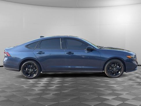 Used 2025 Honda Accord SE image 8