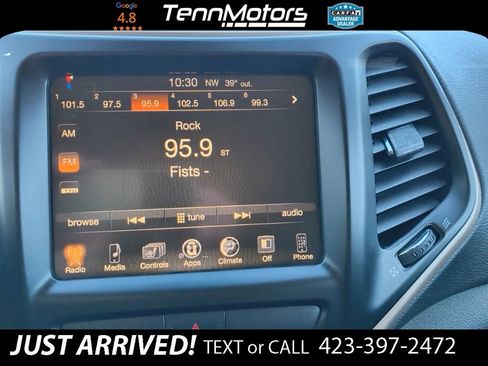 Used 2016 Jeep Cherokee Latitude w/ Cold Weather Group image 15