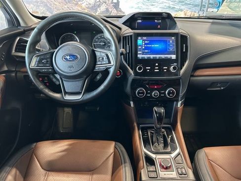 Used 2024 Subaru Forester Touring image 3