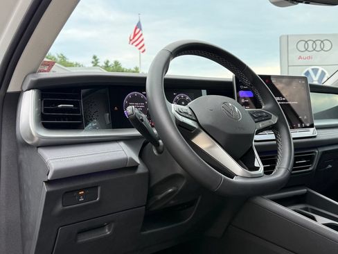Used 2026 Volkswagen Tiguan SE w/ Panoramic Sunroof Package AWD/4WD image 27