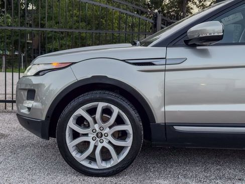 Used 2013 Land Rover Range Rover Evoque Pure Plus image 30