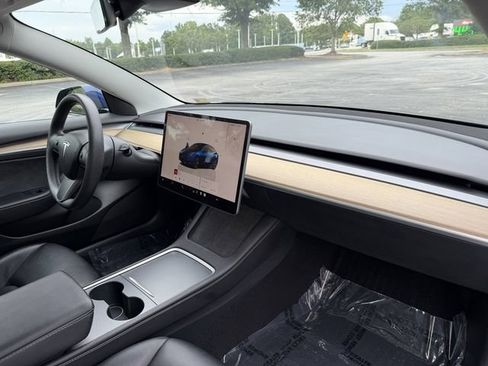 Used 2023 Tesla Model 3 Standard Range RWD image 28