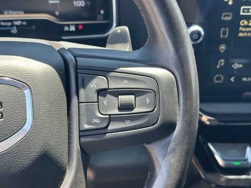Used 2022 GMC Sierra 1500 AT4 w/ AT4 Premium Package AWD/4WD image 19