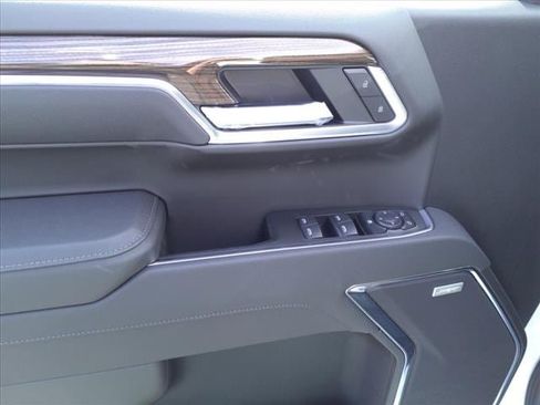 New 2025 Chevrolet Silverado 1500 LT Trail Boss w/ Convenience Package II AWD/4WD image 9