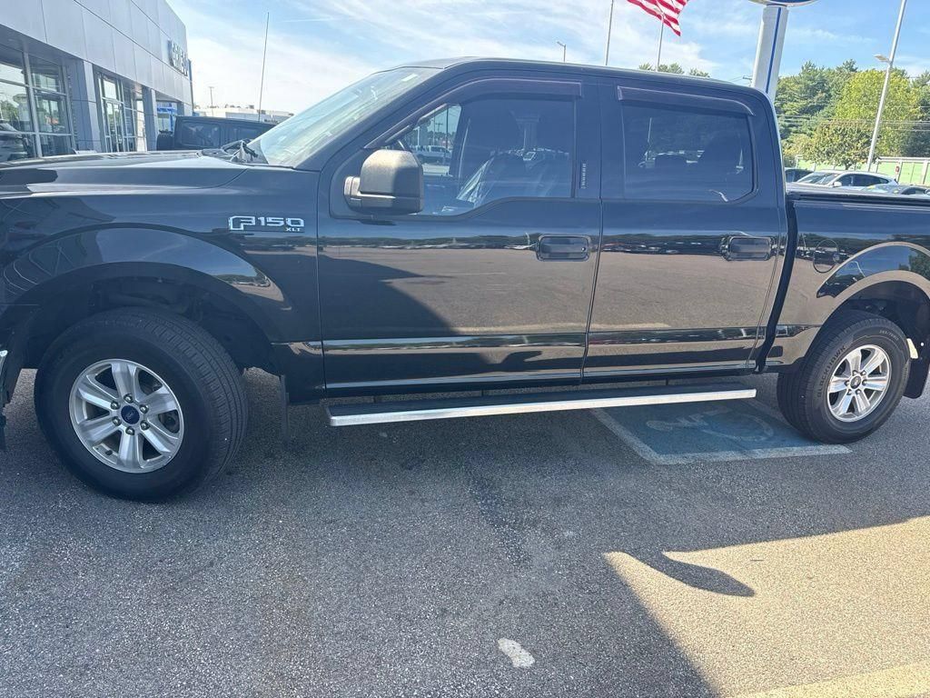Used 2017 Ford F150 XLT AWD/4WD image 3