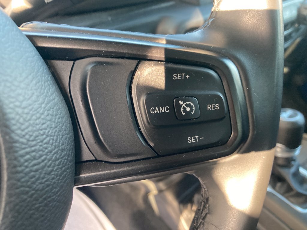 Used 2018 Jeep Wrangler Unlimited Sport S AWD/4WD image 40