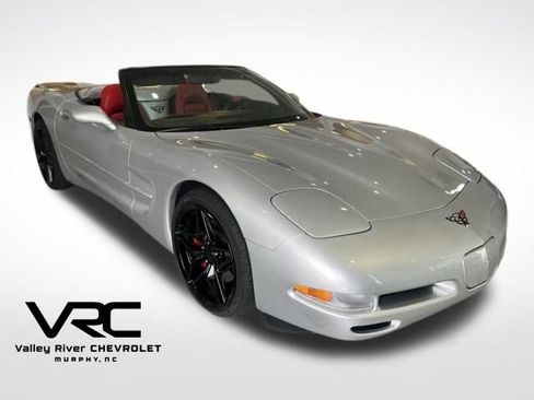 Used 2001 Chevrolet Corvette Convertible w/ Preferred Equipment Group2 RWD image 1