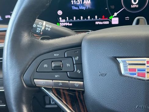 Used 2023 Cadillac Escalade Premium Luxury AWD/4WD image 31
