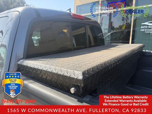 Used 2015 Toyota Tacoma PreRunner w/ TRD Sport Package RWD image 13
