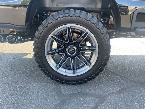 New 2025 Ford F350 Platinum w/ Tremor Off-Road Package image 37