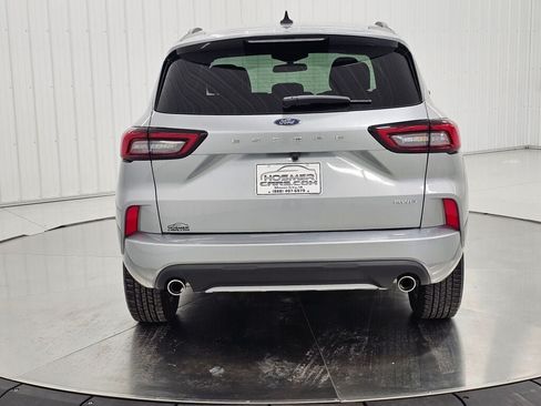 Used 2023 Ford Escape ST-Line Select AWD/4WD image 4