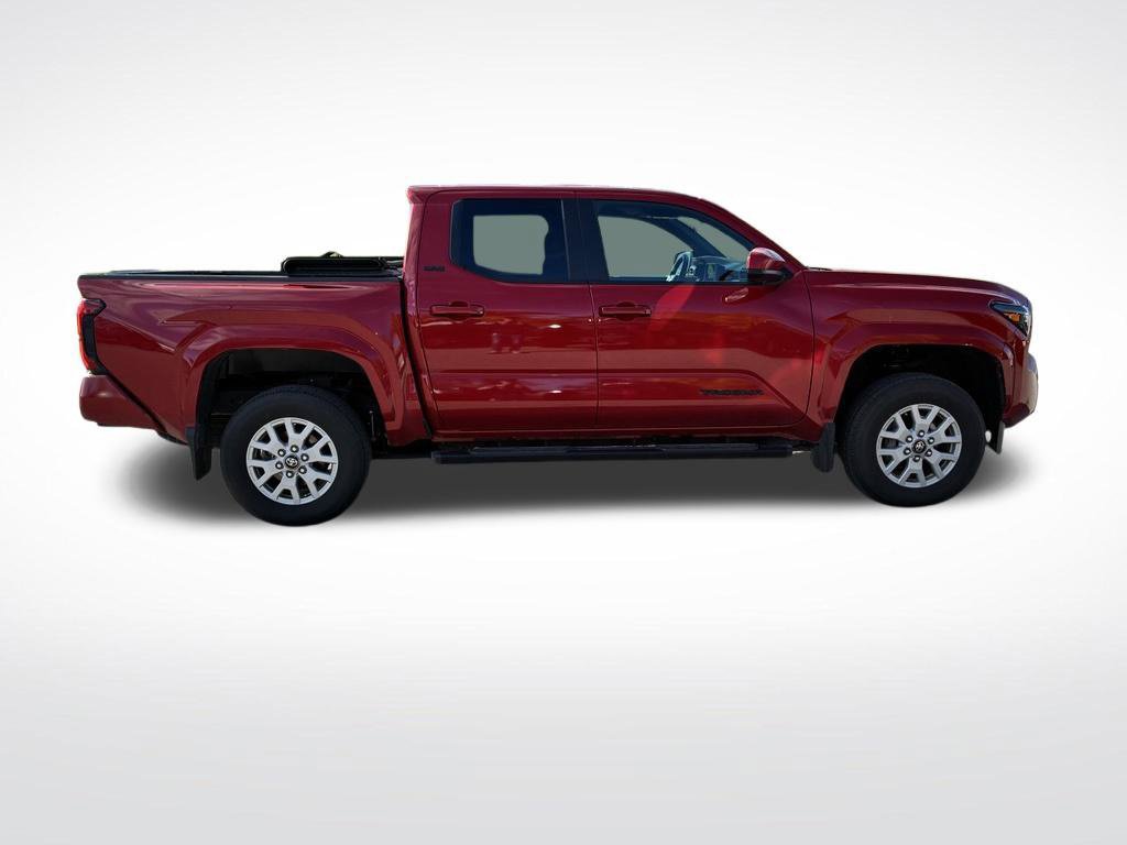 Used 2025 Toyota Tacoma SR5 AWD/4WD image 7