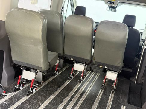 Used 2021 Ford Transit 350 XL RWD image 41
