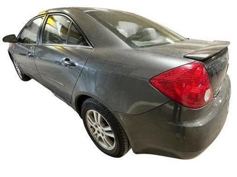 Used 2006 Pontiac G6 Sedan w/ Drivers Package FWD image 3