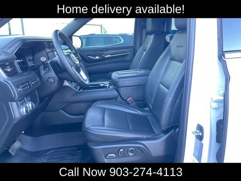 Used 2024 GMC Yukon XL Denali image 11