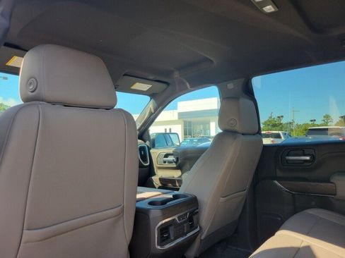 Used 2021 GMC Sierra 1500 SLT AWD/4WD image 21