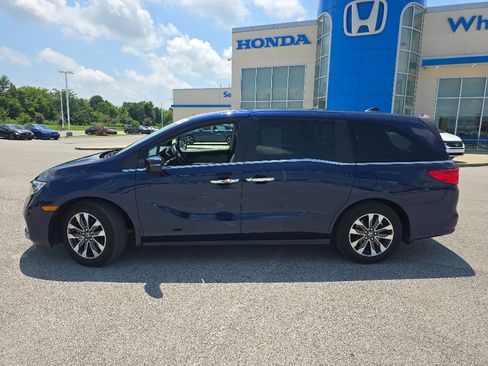 Used 2024 Honda Odyssey EX-L image 11