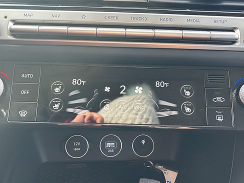 New 2026 Genesis G70 2.5T Prestige AWD/4WD image 31