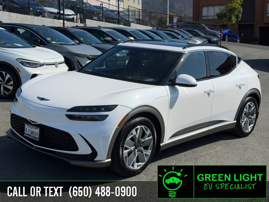 Used 2024 Genesis GV60 RWD image 1