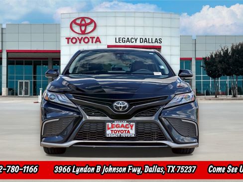Used 2023 Toyota Camry XSE image 6