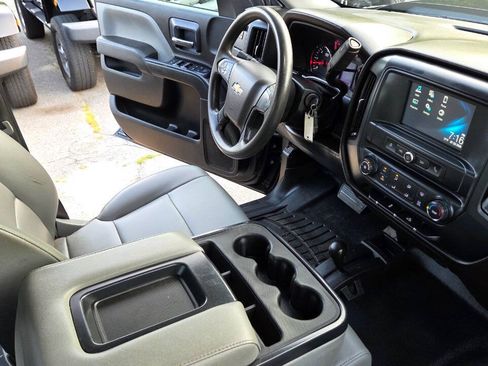 Used 2019 Chevrolet Silverado 2500 W/T w/ Snow Plow Prep Package AWD/4WD image 49