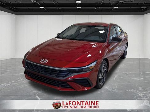 Certified 2025 Hyundai Elantra Sport image 1