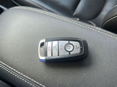 Used 2020 Ford Escape SEL image 27