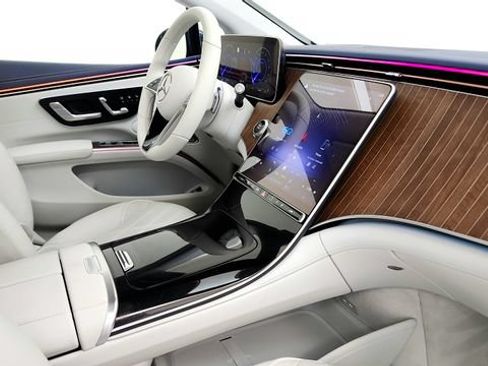 Used 2023 Mercedes-Benz EQS 450+ 4MATIC Sedan w/ Manufactur Interior Package image 38
