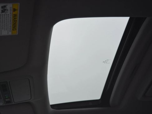 Used 2020 Honda Odyssey Elite image 33