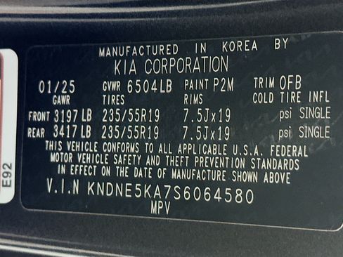 Used 2025 Kia Carnival SX w/ SX Dark Edition Package FWD image 39