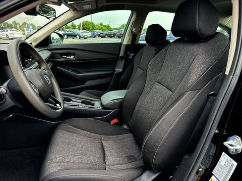 Used 2024 Honda Accord EX image 11
