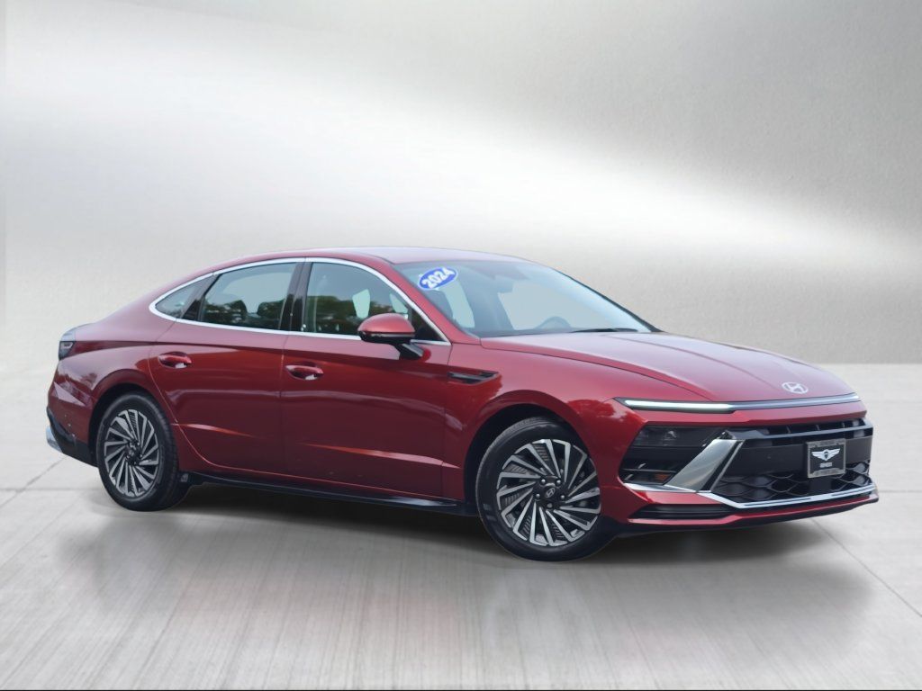 Used 2024 Hyundai Sonata SEL FWD image 1