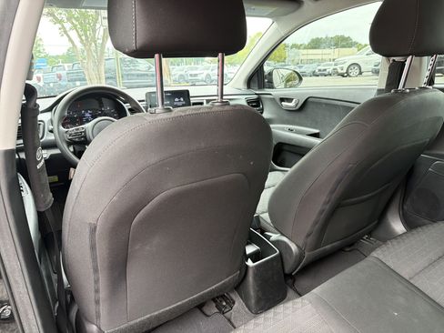 Used 2023 Kia Rio LX FWD image 18
