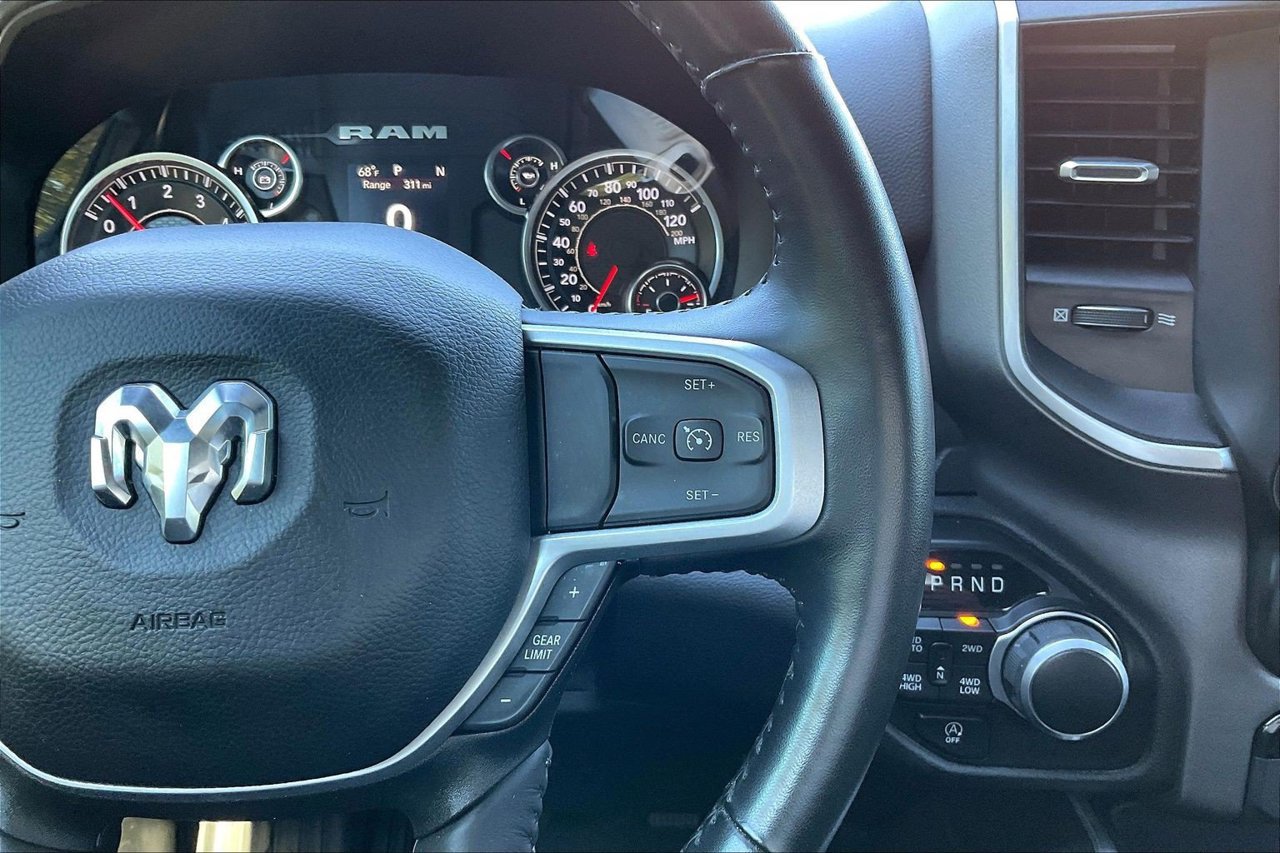 Used 2023 RAM 1500 Big Horn AWD/4WD image 29