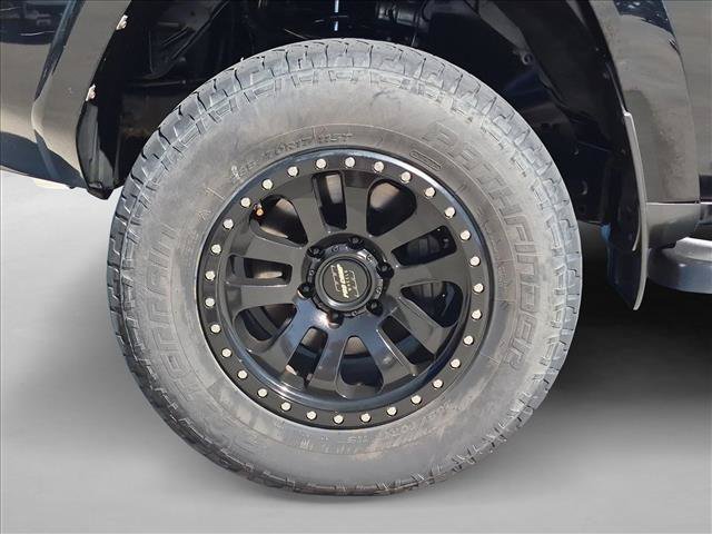 Used 2014 Toyota 4Runner SR5 AWD/4WD image 23