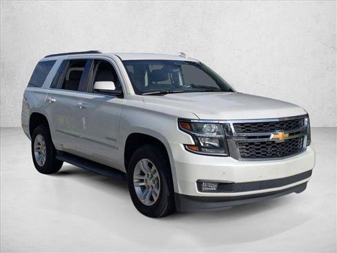 Used 2020 Chevrolet Tahoe LT w/ Luxury Package RWD image 3