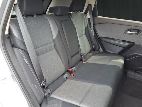 Used 2021 Nissan Rogue SV FWD image 16