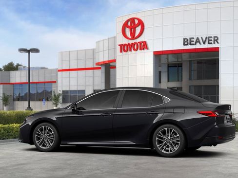 Used 2026 Toyota Camry XLE AWD/4WD image 27