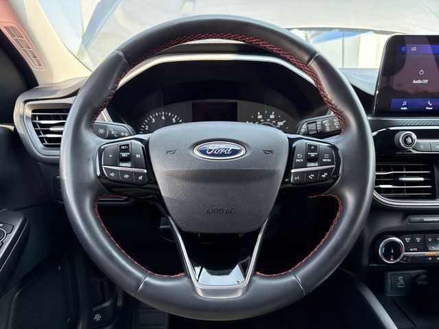 Used 2022 Ford Escape SEL w/ SEL Stealth AWD Package image 13