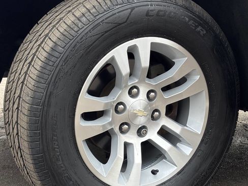 Used 2017 Chevrolet Silverado 1500 LTZ Z71 image 28