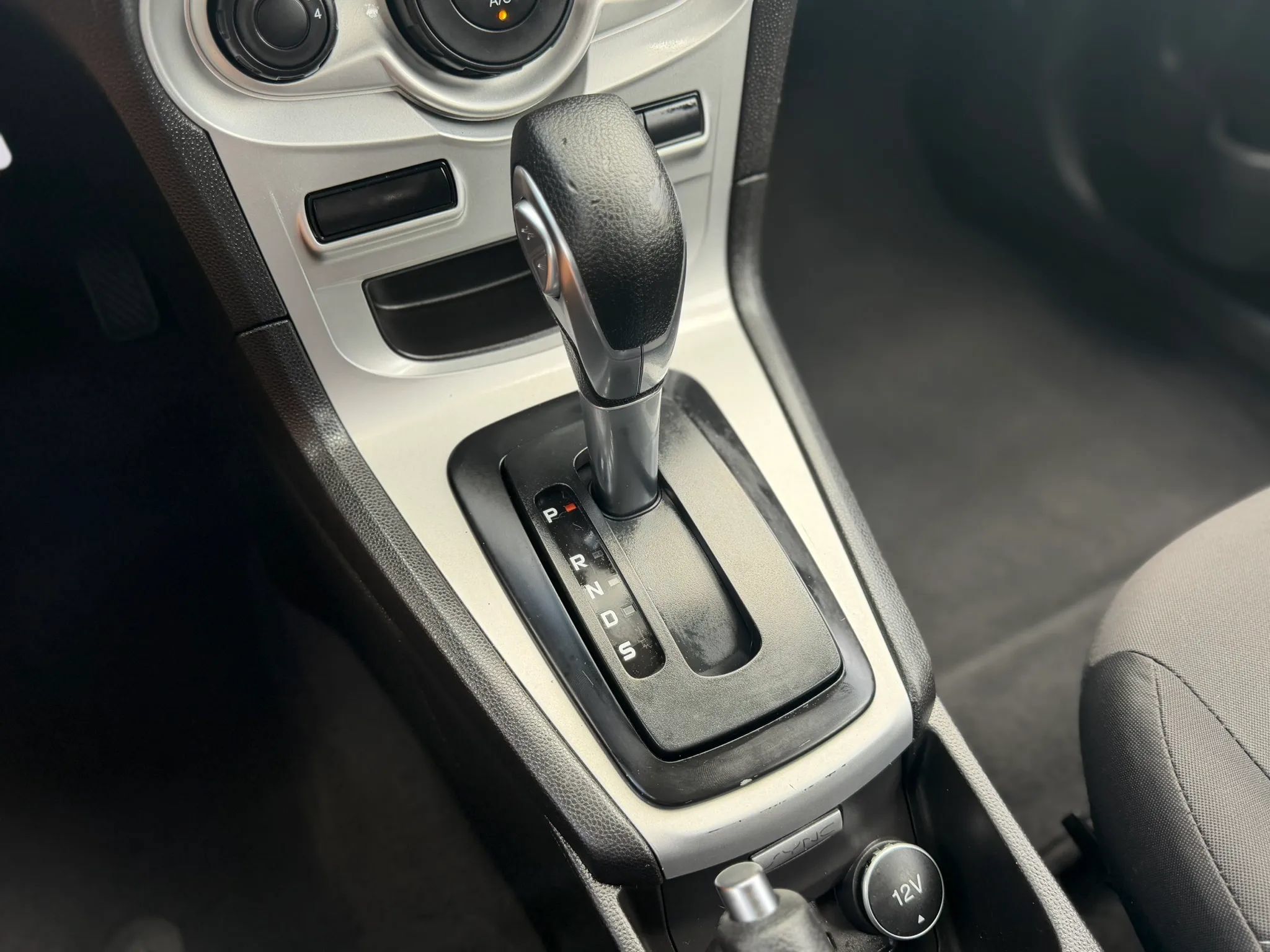 Used 2018 Ford Fiesta SE FWD image 22